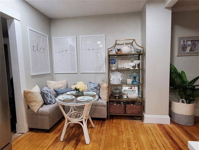 Photo - 410 N Oleander Ave