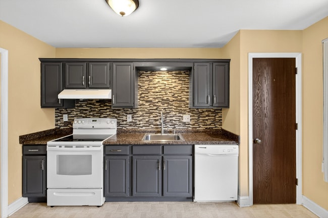 Photo - 5403 Doral Dr