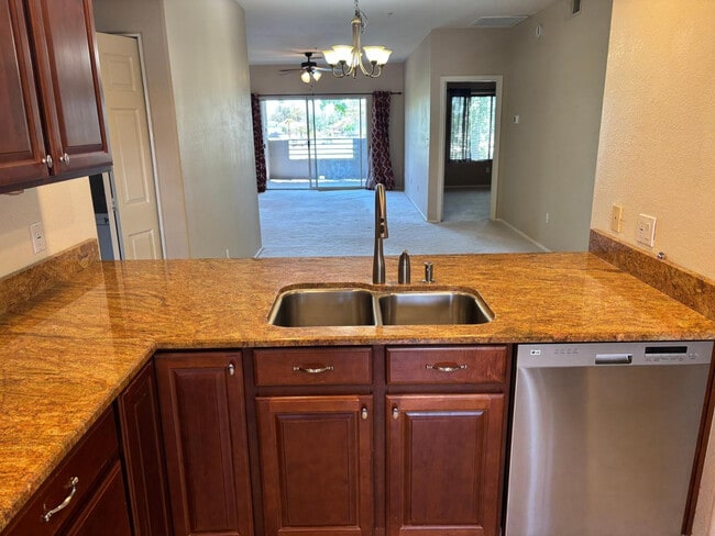Photo - 7401 W Arrowhead Clubhouse Dr Unit 2035