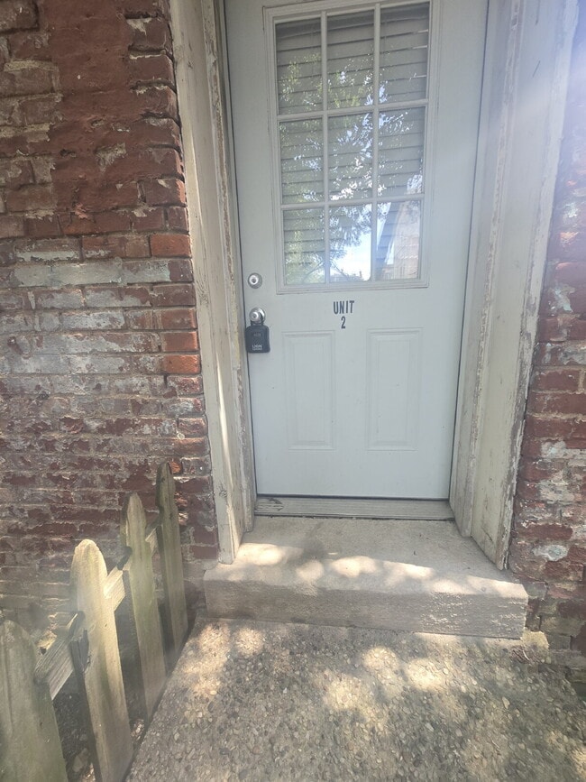 "2-Bed Condo with Gleaming Hardwood Floors... - "2-Bed Condo with Gleaming Hardwood Floors... Unit 2