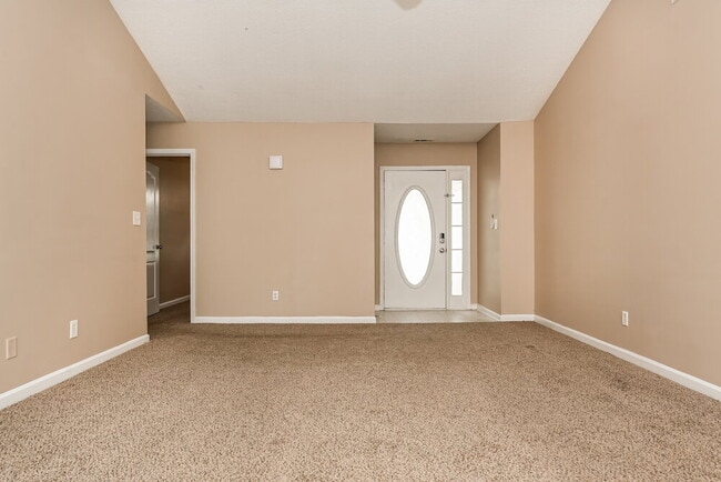 Photo - 118 Misty Ridge Trail