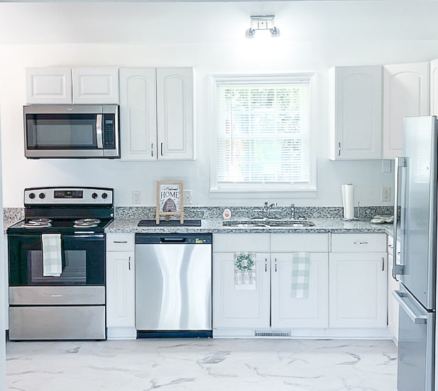 Photo - 1600 S Beltline Blvd