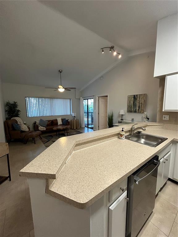 Photo - 2550 SW 18th Ter Unidad 1703