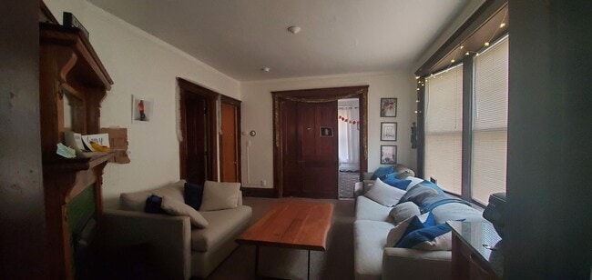 Photo - 328 Catherine St