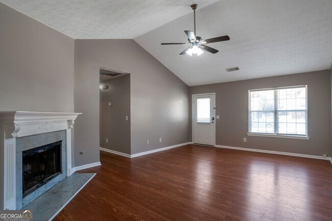 Photo - 90 Allen Oaks Way