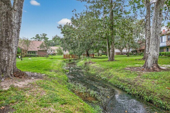 Photo - 8207 Kensington Square