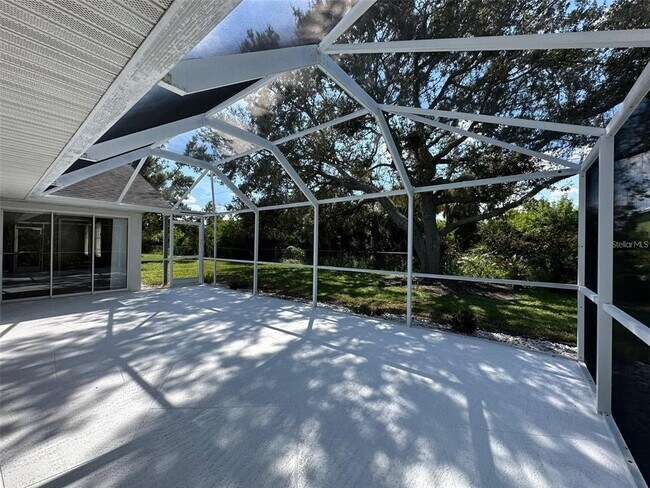 Photo - 4169 Library St