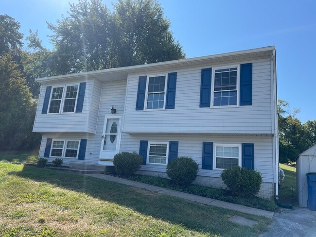 Building Photo - Smithsburg, MD Rental