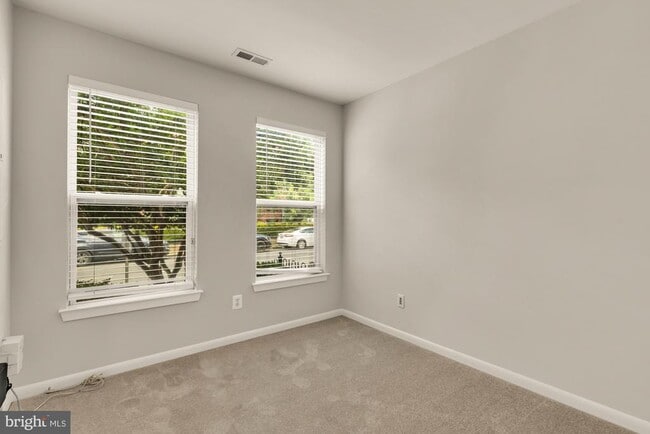 Photo - 1227 V St NW