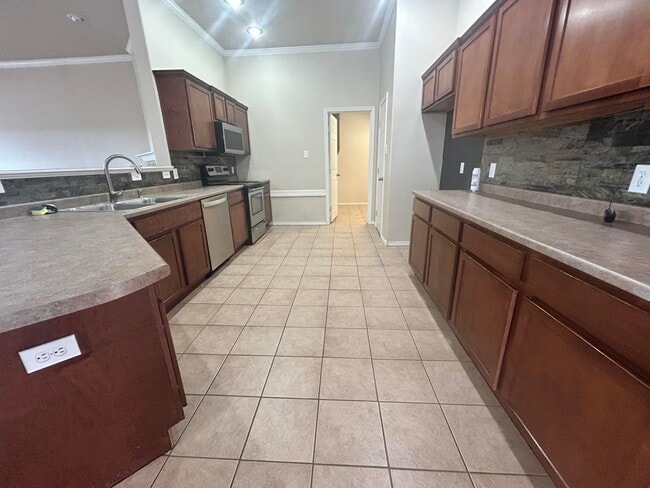 Photo - 10601 Clinton Ave