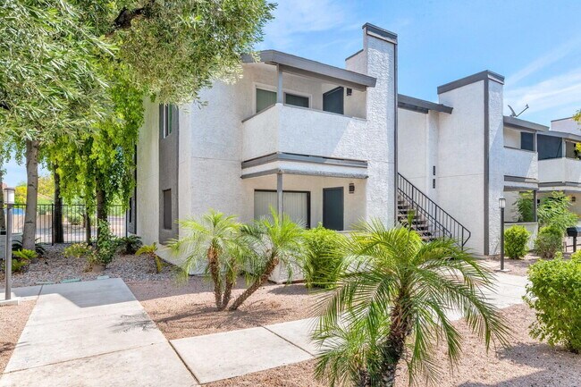 Photo - Stylish 1-Bedroom Living Near Old Town Sco... Unidad 103