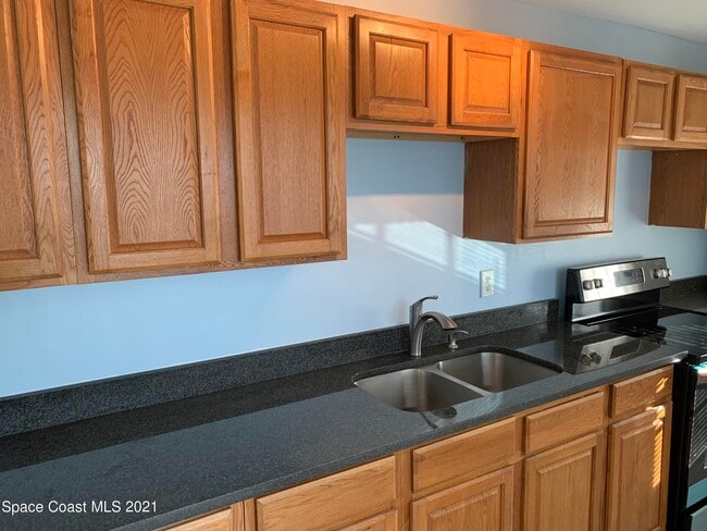 Photo - 302 Lincoln Ave Unit 14