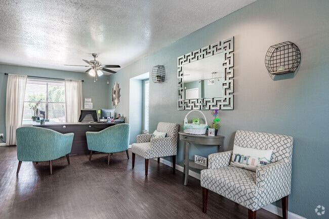 Office Lobby - Parkside Townhomes