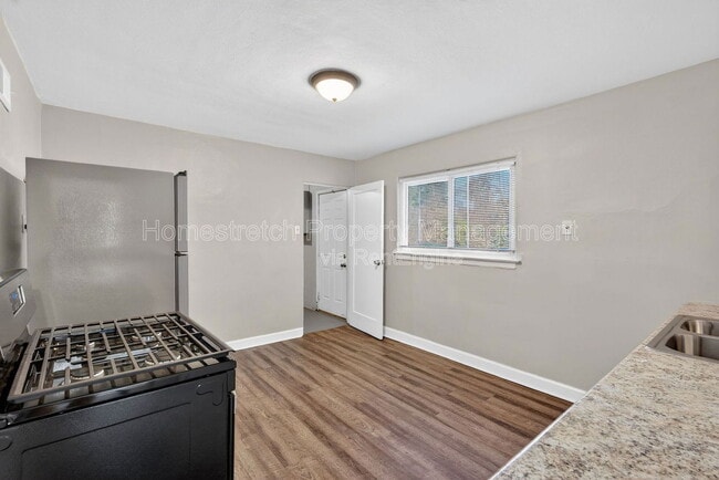 Photo - 9868 Lorna Ln