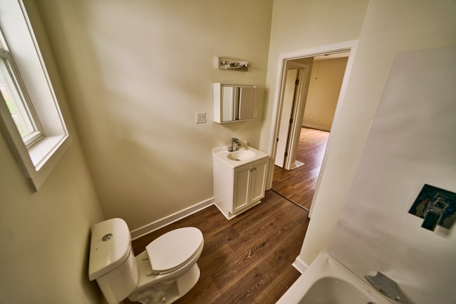 Photo - 1541 Walnut St
