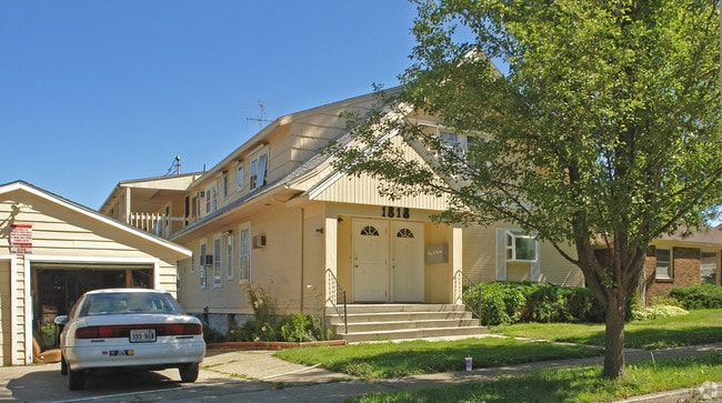 Building Photo - 1818 West 8th