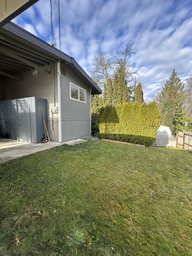 Photo - 12003-12013 13th St NE Unit A