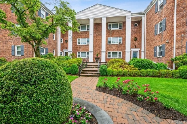 Photo - 1833 Palmer Ave Unit 2F