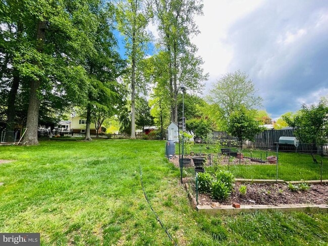 Building Photo - 10929 Decatur Dr