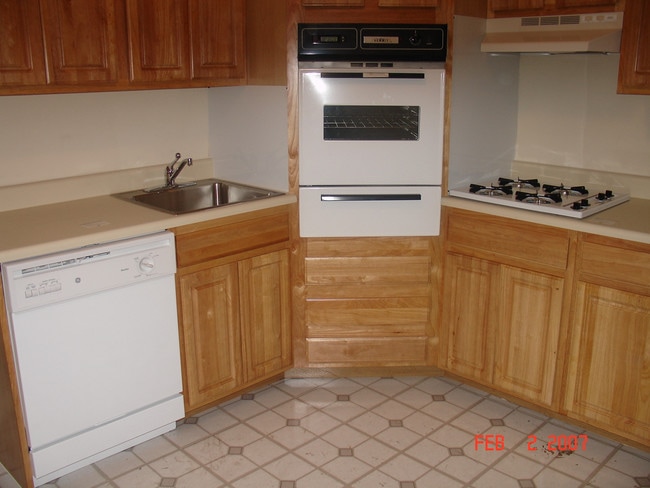 Kings Arms Garden Apartments