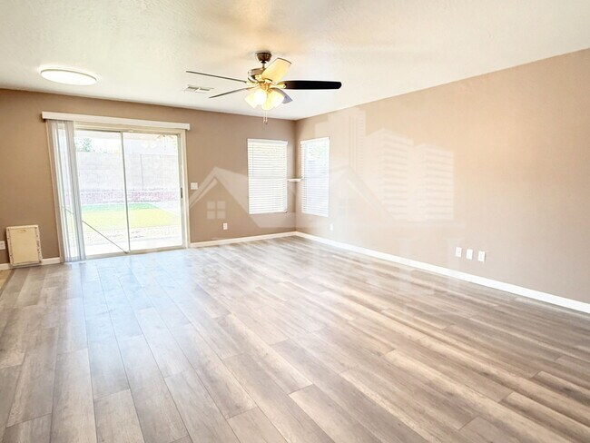 Photo - 11810 W Sunnyside Dr