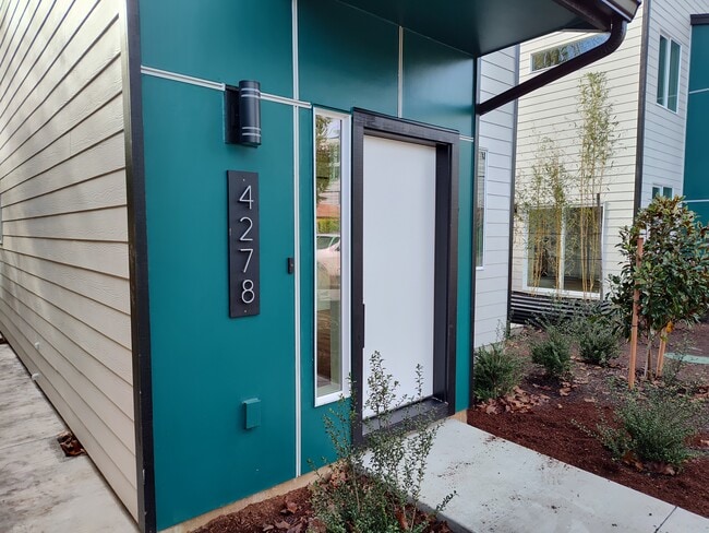 Photo - 4278 NE Going St