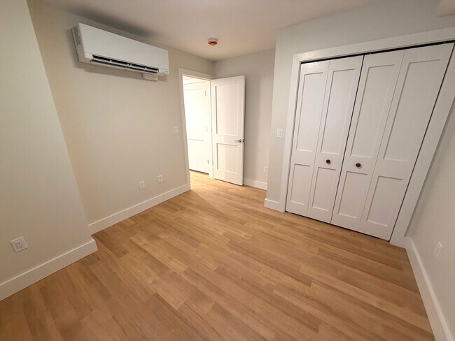 Photo - 900 Massachusetts Ave Unit B