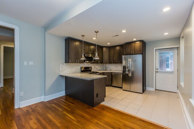 Stonehurst Apartments