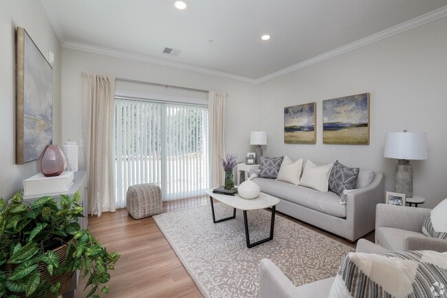 Photo - 74 Rockingham Rd Unit 207