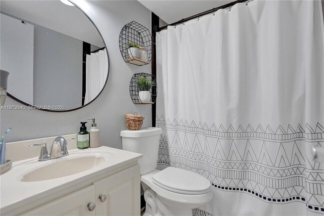 Photo - 1490 W 42nd Pl Unit 206