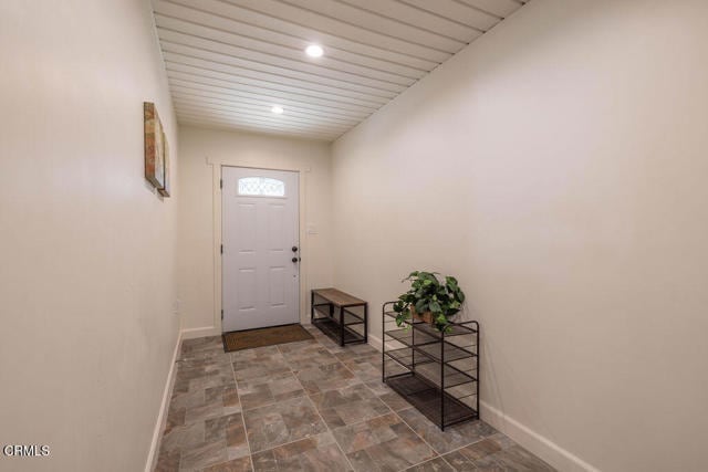 Photo - 851 Pine Knot Ave