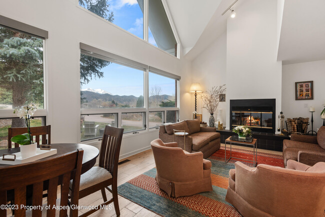 Photo - 500 Riverside Dr