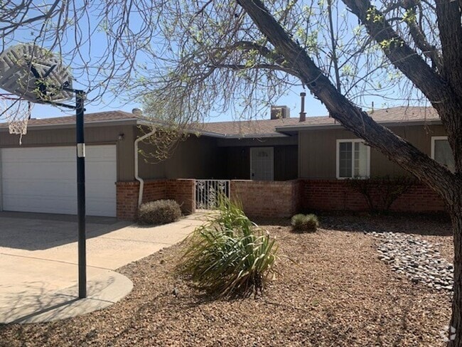 Building Photo - NE Heights 3 bedroom Rental