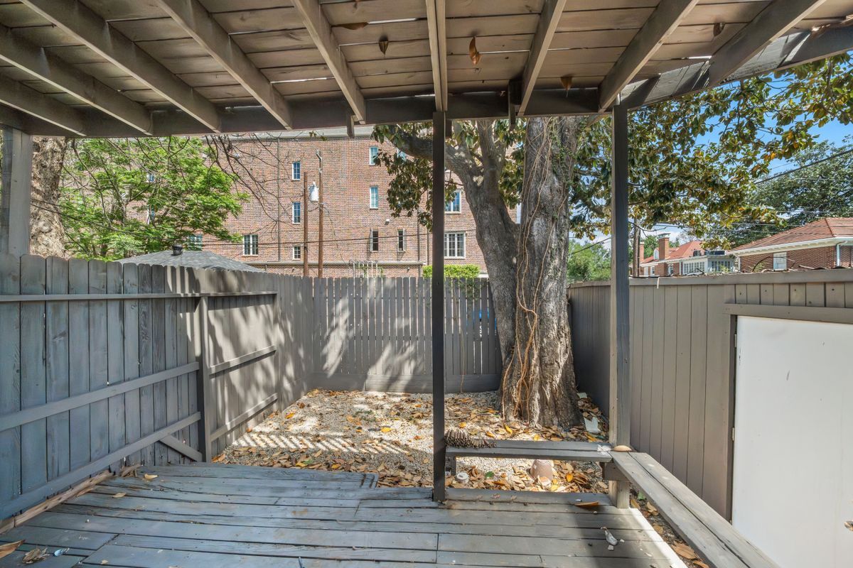 Photo - 518 Hawthorne St Unit 1