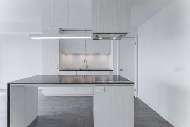 Photo - 20-1620 Richardson St