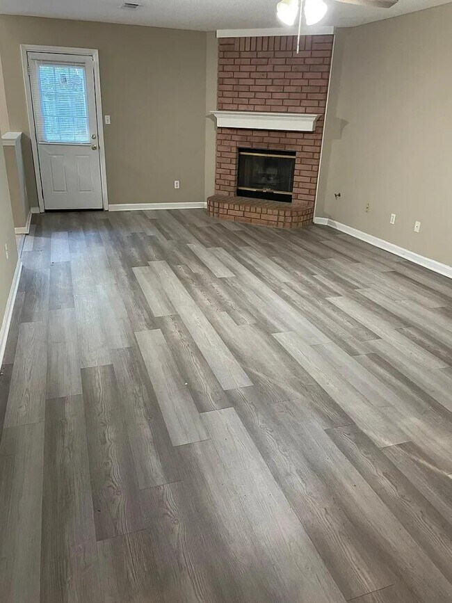 Photo - 1335 Milestone Cir