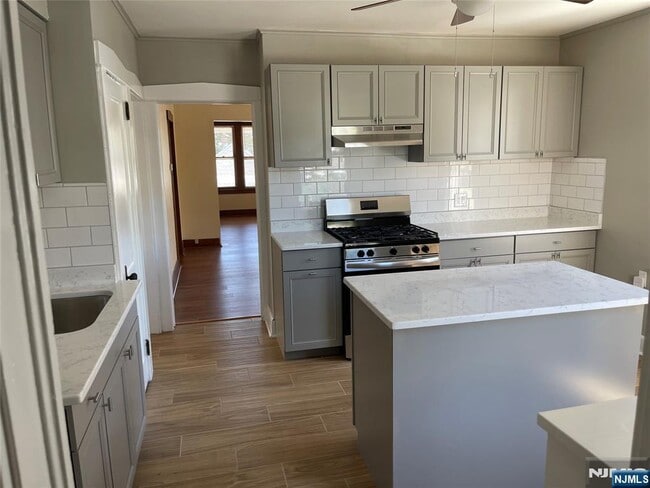 Photo - 140 Westervelt Ave