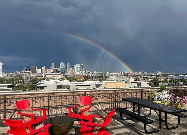 Photo - 1 Bedroom Apartment Available In The Heart Of Jefferson Park!