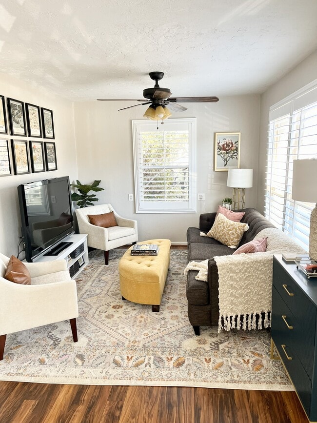 Photo - 3332 S 440 E