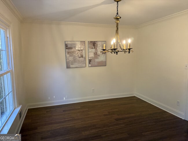 Photo - 1610 Old Mill Crossing NE