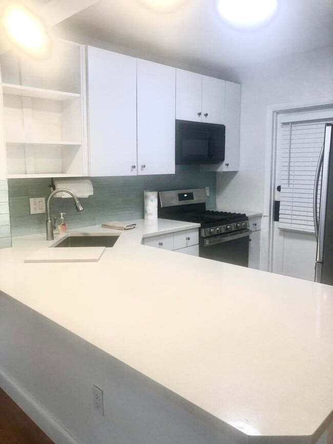Photo - 200 E Royal Palm Rd Unidad 2060 Rental