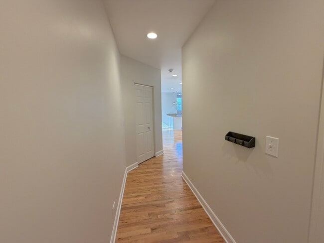 Photo - 1527 W Rosemont Ave Unidad 3