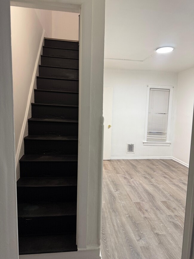 Photo - 541 Perry St