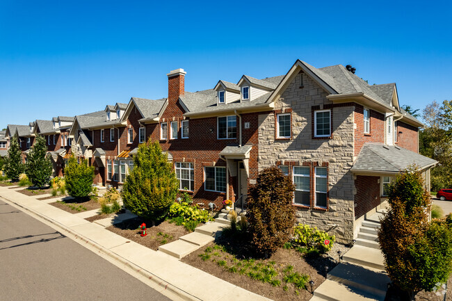 Building Photo - Townhomes of Caswell