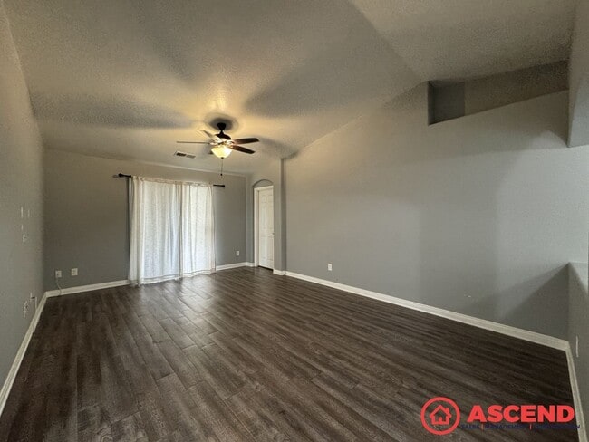 Photo - 3 Bedroom Home Near North High School!
