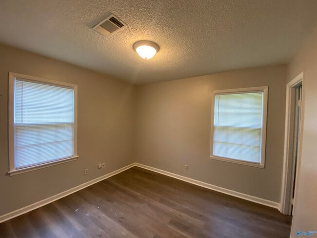 Photo - 4406 Gazette Dr SW