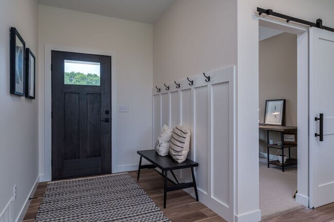 Photo - 2132 Deerwood Dr