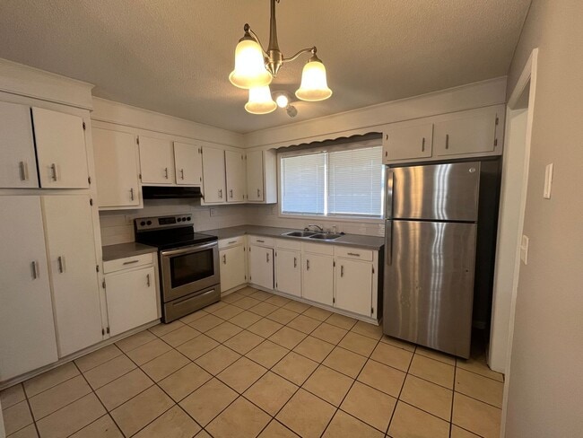 Photo - Great 3 bedroom brick ranch in Ladson!