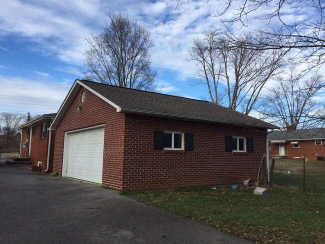 Photo - 4047 Martha's Vineyard