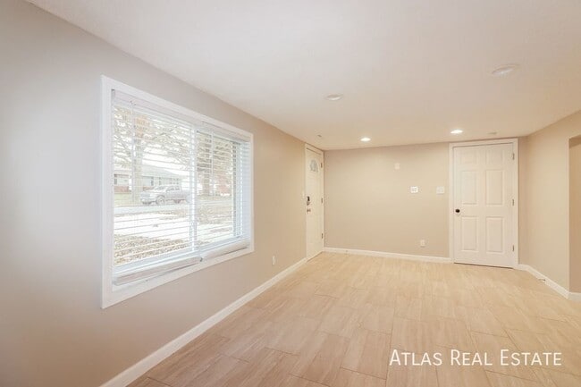 Photo - 602 NE Darwin St